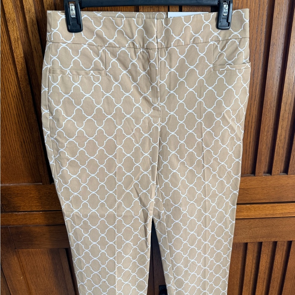 Ann Taylor Factory Beige Patterned Cropped Pants Size 2P
